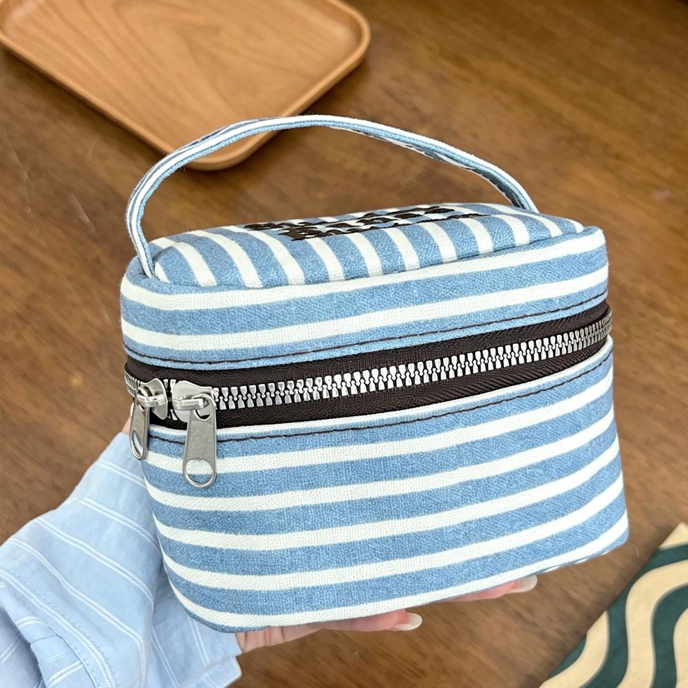 Kotak Penyimpanan Persegi Berg - Cosmetic Bags ulasan dan harga
